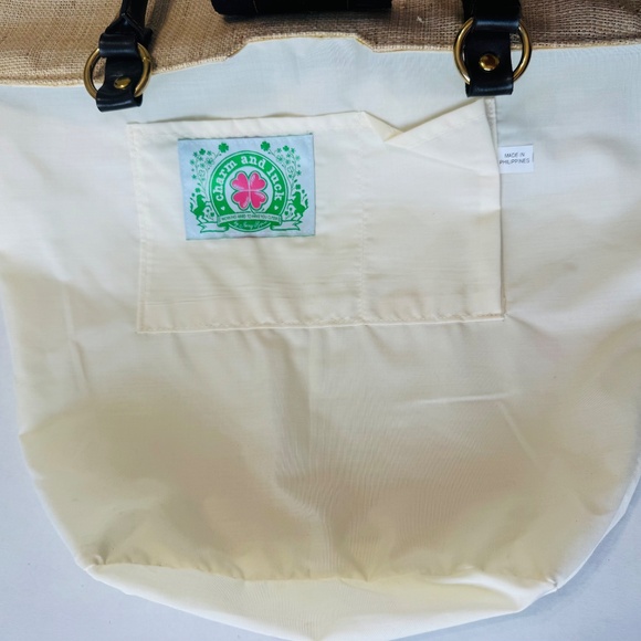 Charm and Luck Straw/Leather Summer Tote/Bag w/Side Fringe/Magnetic Closure - Picture 15 of 16